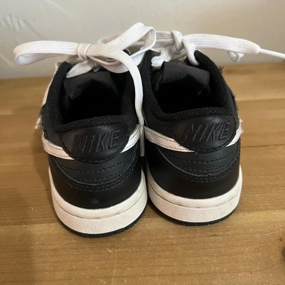 Nike sneakers - Picture 4 of 5